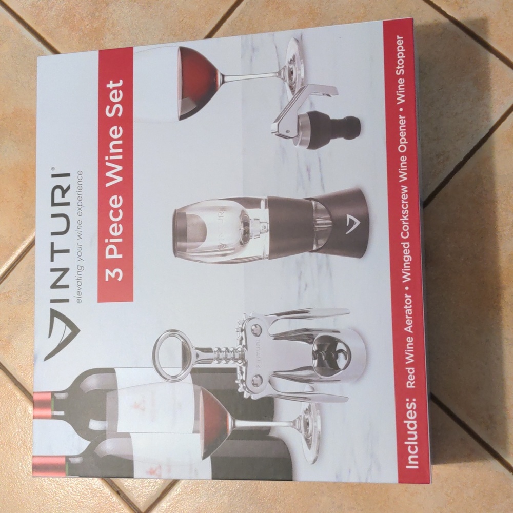 New, Vinturi 3 piece Wine Set